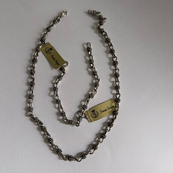 Premier Designs Silver-Toned Necklace & Bracelet - Picture 6 of 9